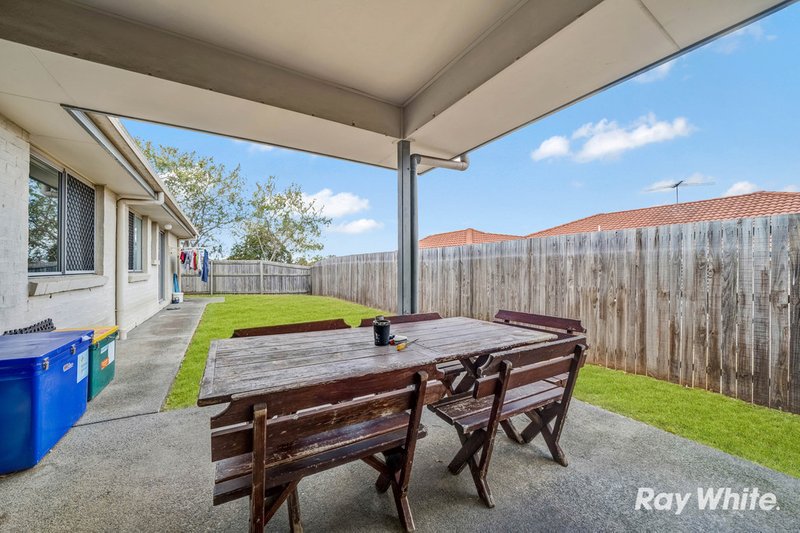 Photo - 2 Tamsin Court, Regents Park QLD 4118 - Image 11