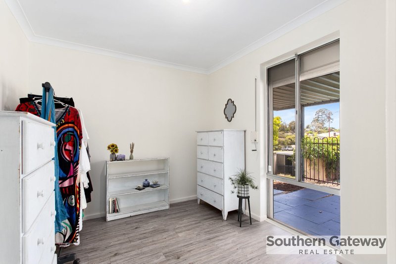 Photo - 2 Tanson Road, Parmelia WA 6167 - Image 12