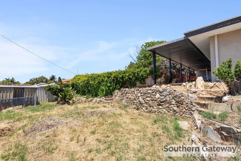 Photo - 2 Tanson Road, Parmelia WA 6167 - Image 23