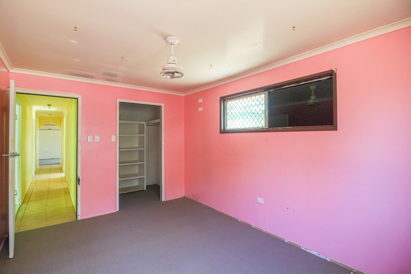 Photo - 2 Tarana Avenue, Thagoona QLD 4306 - Image 7