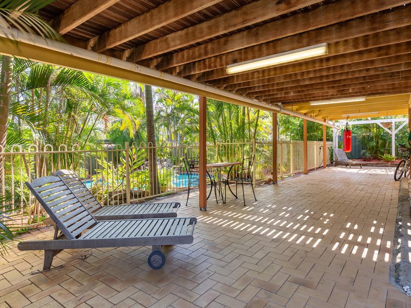 Photo - 2 Tarnook Drive, Ferny Hills QLD 4055 - Image 10