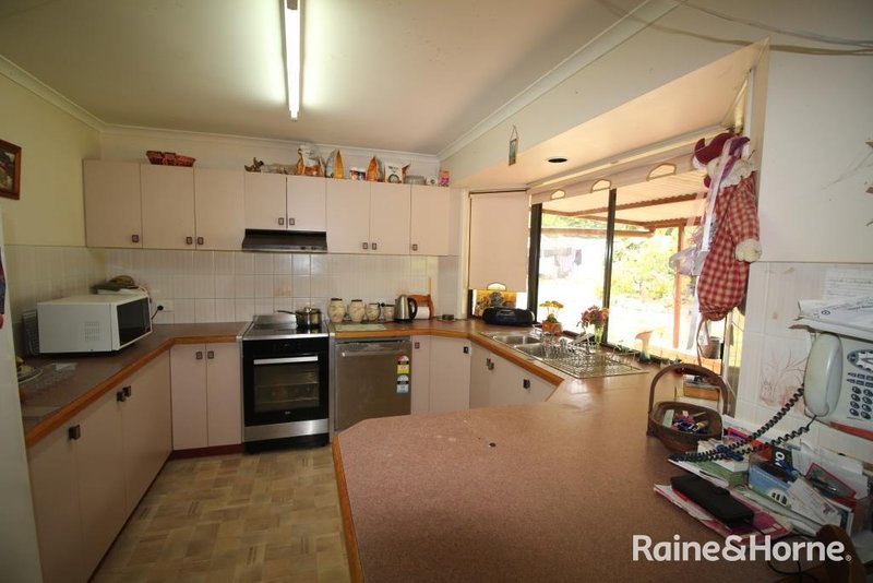 Photo - 2 Tarong Drive, Kingaroy QLD 4610 - Image 4