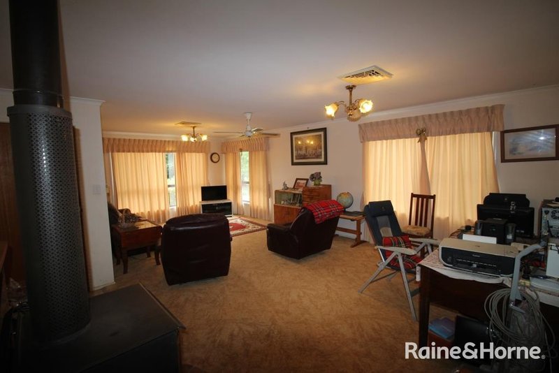 Photo - 2 Tarong Drive, Kingaroy QLD 4610 - Image 5