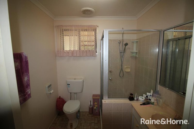 Photo - 2 Tarong Drive, Kingaroy QLD 4610 - Image 9