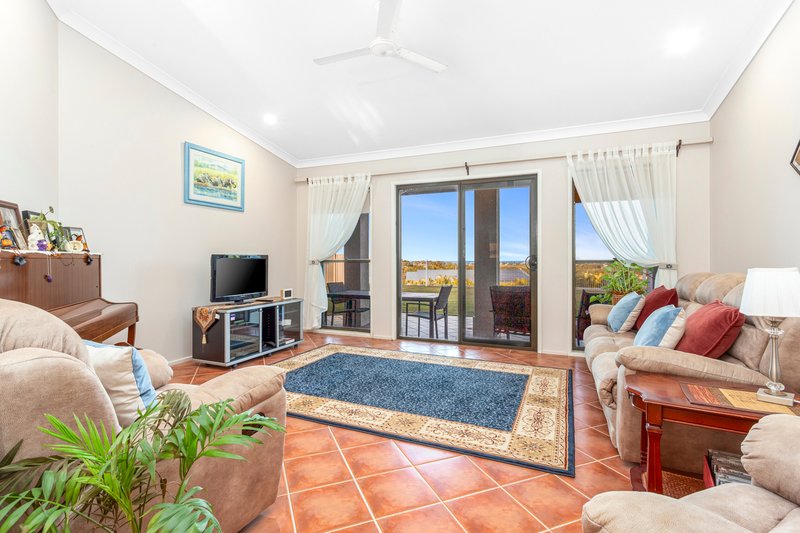 Photo - 2 Tasman Cres , Yeppoon QLD 4703 - Image 3