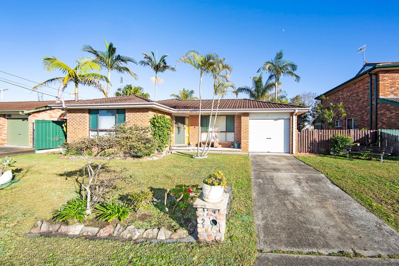 2 Telopea Close, Lake Haven NSW 2263