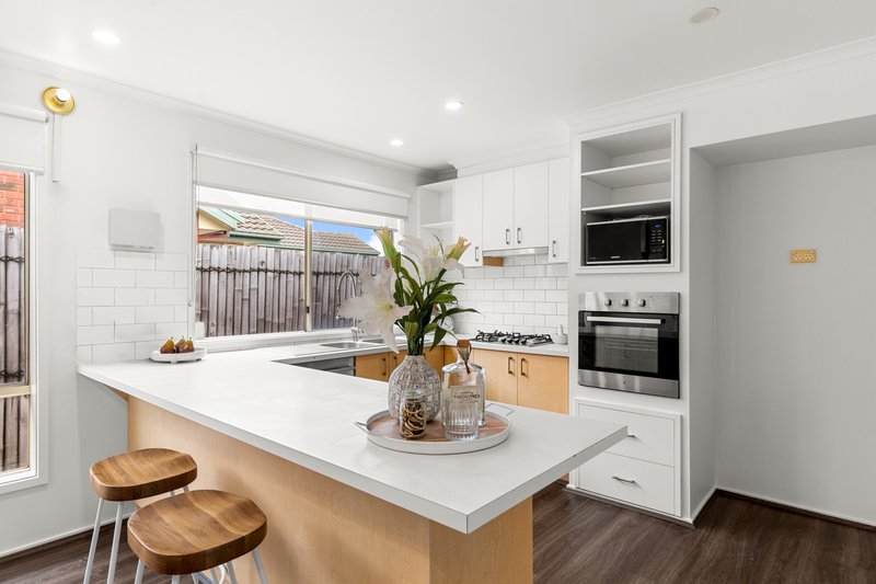 Photo - 2 Templeton Court, Werribee VIC 3030 - Image 5