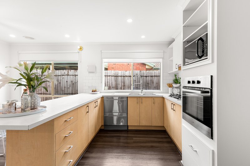 Photo - 2 Templeton Court, Werribee VIC 3030 - Image 6