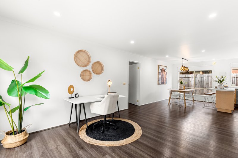 Photo - 2 Templeton Court, Werribee VIC 3030 - Image 9
