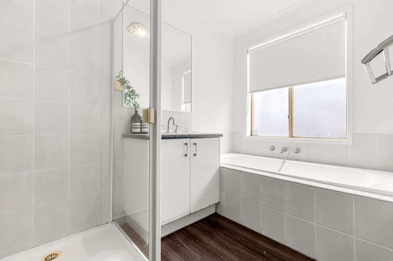 Photo - 2 Templeton Court, Werribee VIC 3030 - Image 14