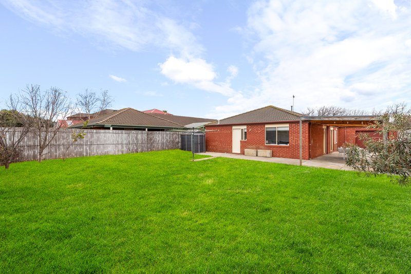 Photo - 2 Templeton Court, Werribee VIC 3030 - Image 19