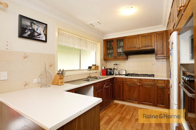 Photo - 2 Tern Court, Melton VIC 3337 - Image 2