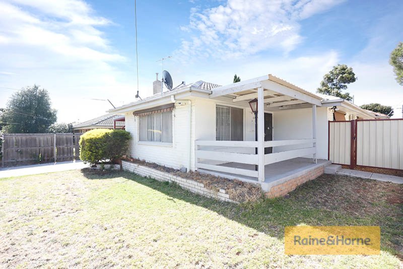 Photo - 2 Tern Court, Melton VIC 3337 - Image 7