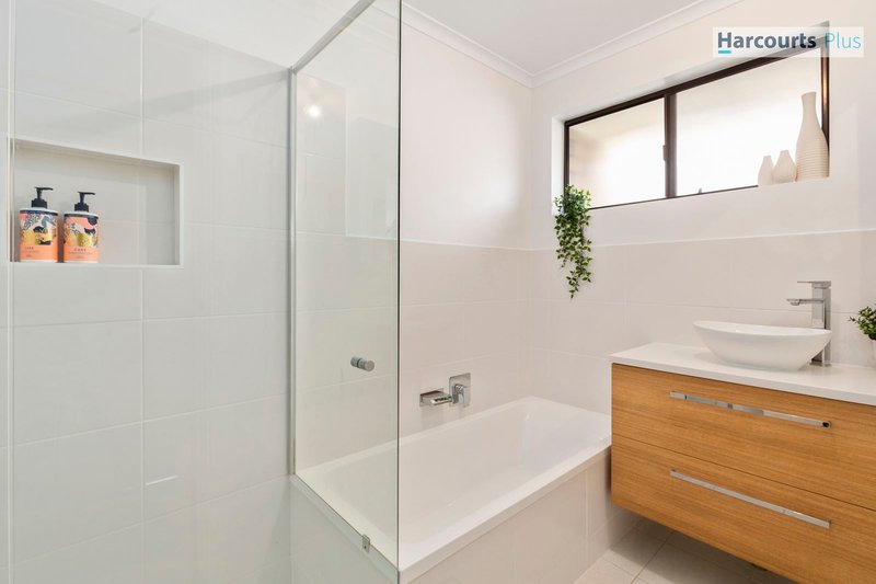 Photo - 2 The Copse, Hallett Cove SA 5158 - Image 15