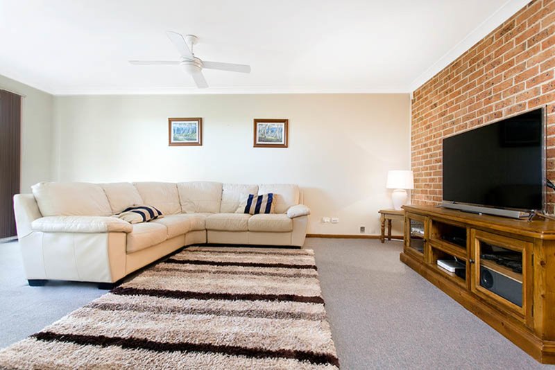 Photo - 2 The Grove, Shellharbour NSW 2529 - Image 2