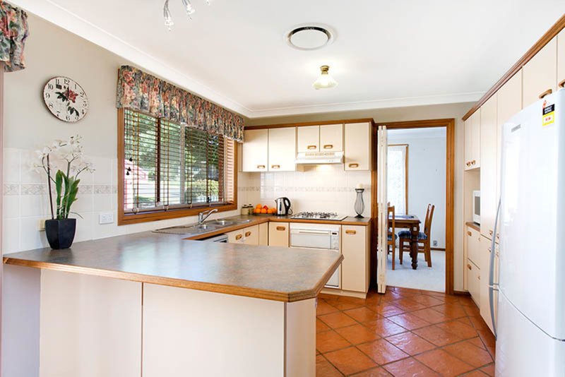 Photo - 2 The Grove, Shellharbour NSW 2529 - Image 5