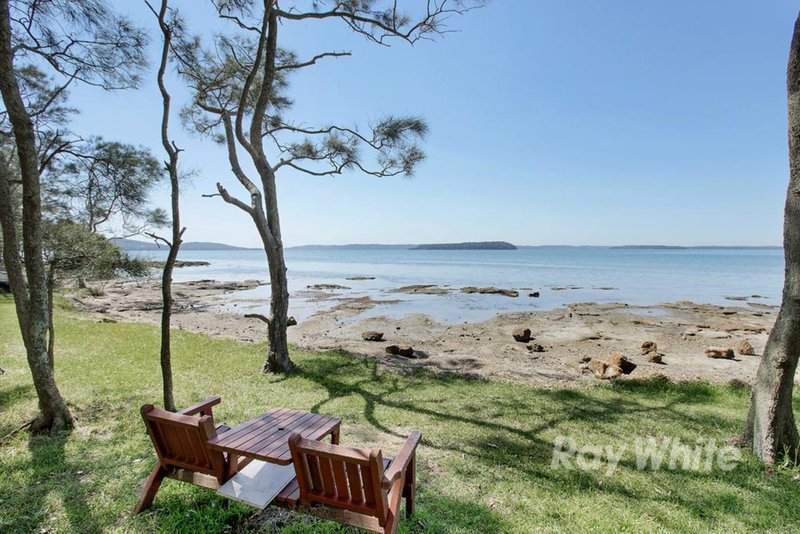 2 The Promenade, Wangi Wangi NSW 2267