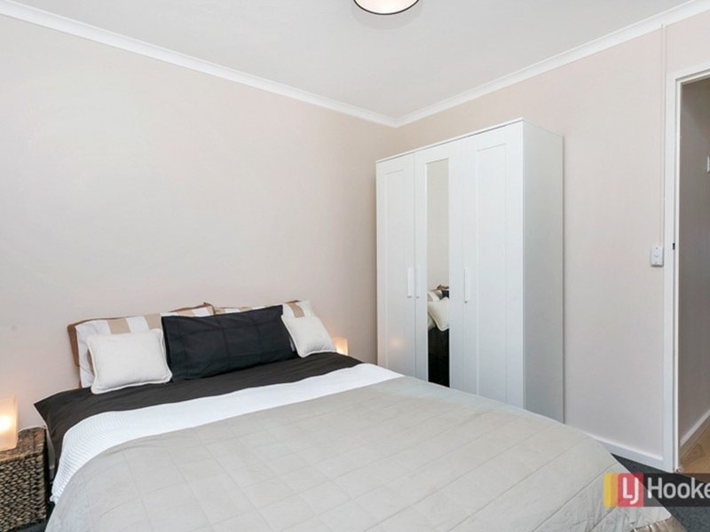 Photo - 2 Thermopylae Crescent, Hallett Cove SA 5158 - Image 10