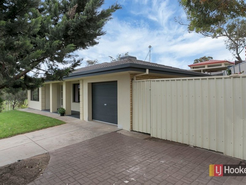 Photo - 2 Thermopylae Crescent, Hallett Cove SA 5158 - Image 18
