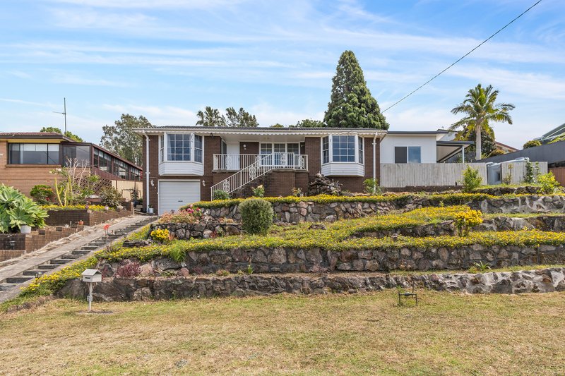 Photo - 2 Thirroul Road, Kanahooka NSW 2530 - Image 2