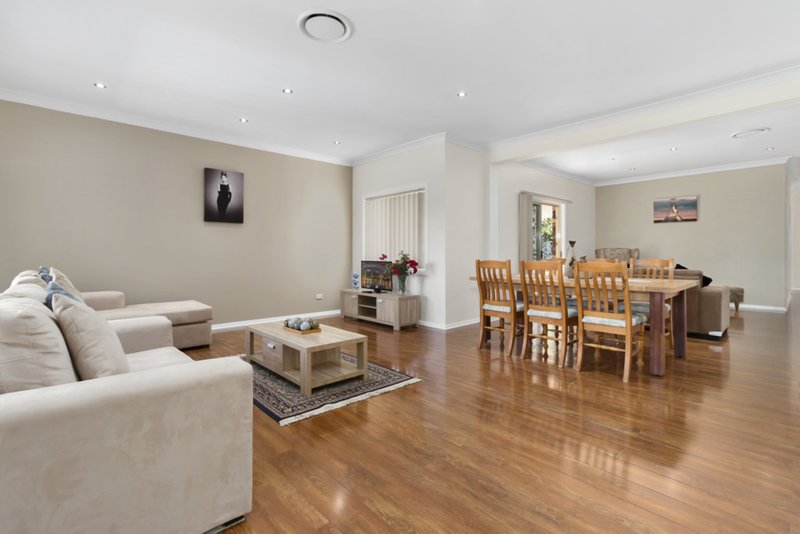 Photo - 2 Thoar Place, Claremont Meadows NSW 2747 - Image 2