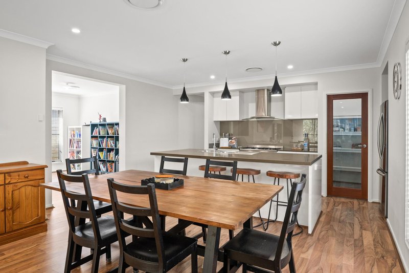 Photo - 2 Thomas Court, Augustine Heights QLD 4300 - Image 5