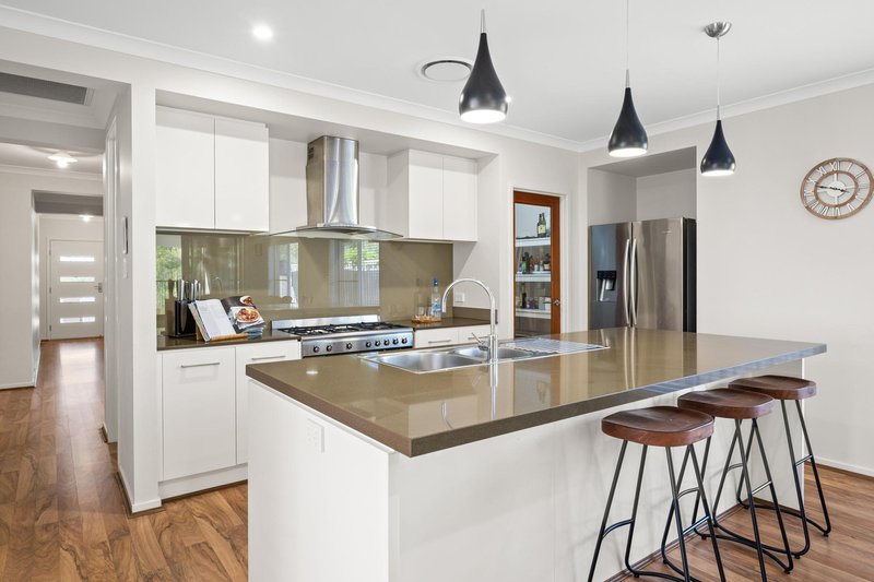 Photo - 2 Thomas Court, Augustine Heights QLD 4300 - Image 6