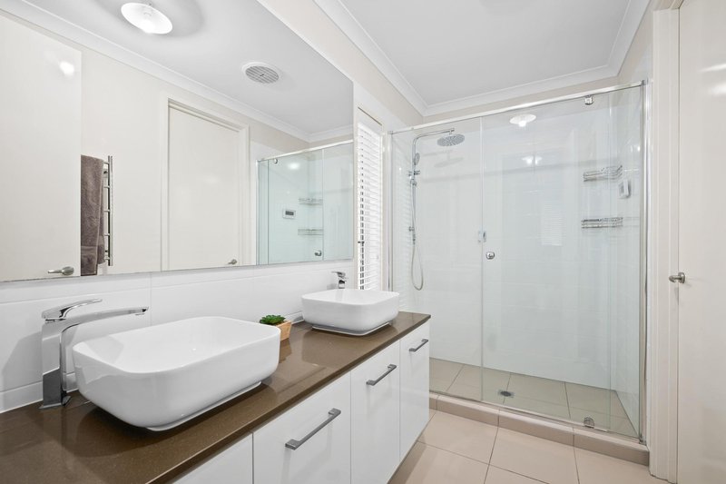 Photo - 2 Thomas Court, Augustine Heights QLD 4300 - Image 13