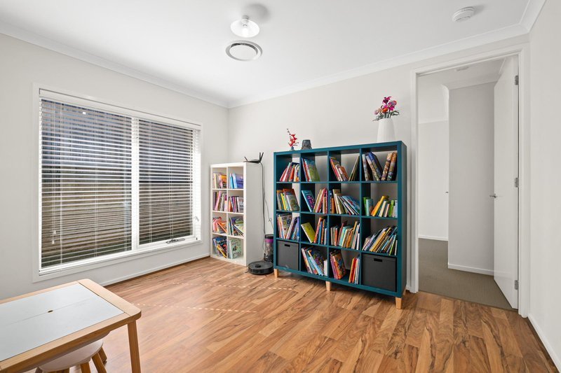 Photo - 2 Thomas Court, Augustine Heights QLD 4300 - Image 15