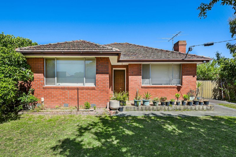 Photo - 2 Thomas Street, Noble Park VIC 3174 - Image 3