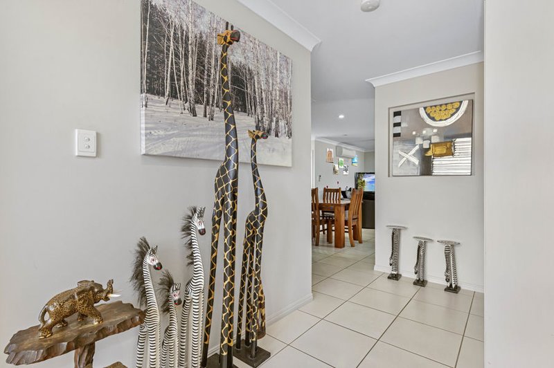 Photo - 2 Thornbill Close, Kelso QLD 4815 - Image 2