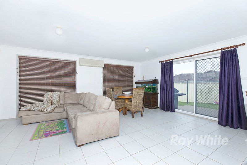 Photo - 2 Tianie Street, Cameron Park NSW 2285 - Image 7