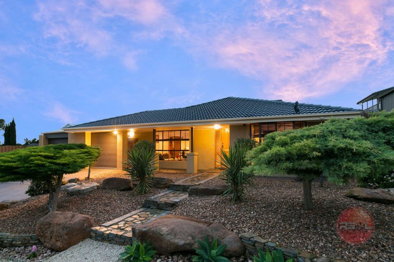 Photo - 2 Tigress Drive, Hallett Cove SA 5158 - Image 21