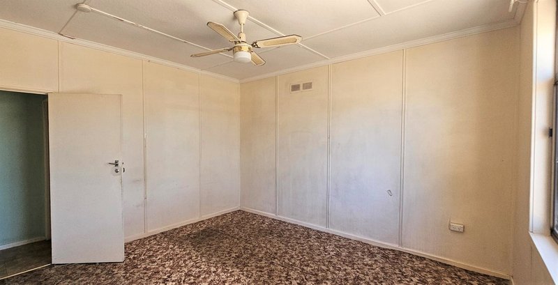 Photo - 2 Tiller Street, Tailem Bend SA 5260 - Image 8