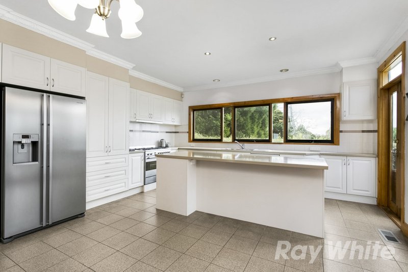 Photo - 2 Tom Begg Court, Wheelers Hill VIC 3150 - Image 2