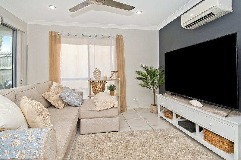 Photo - 2 Tomaree Place, Waterford QLD 4133 - Image 7