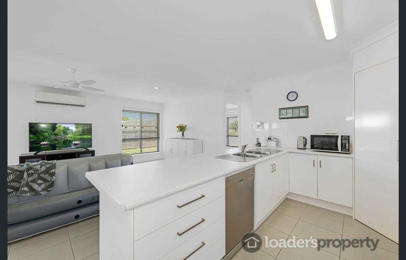 Photo - 2 Toppers Court, Coral Cove QLD 4670 - Image 3