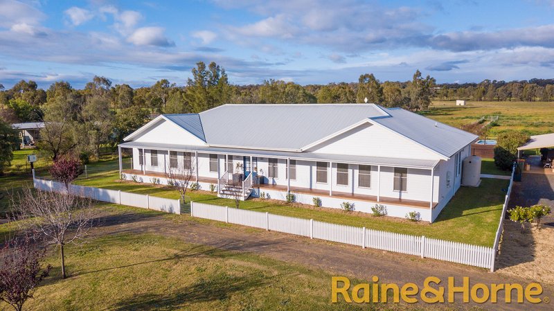 2 Torryburn Way, Dubbo NSW 2830