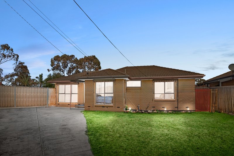 Photo - 2 Totara Court, Werribee VIC 3030 - Image 2