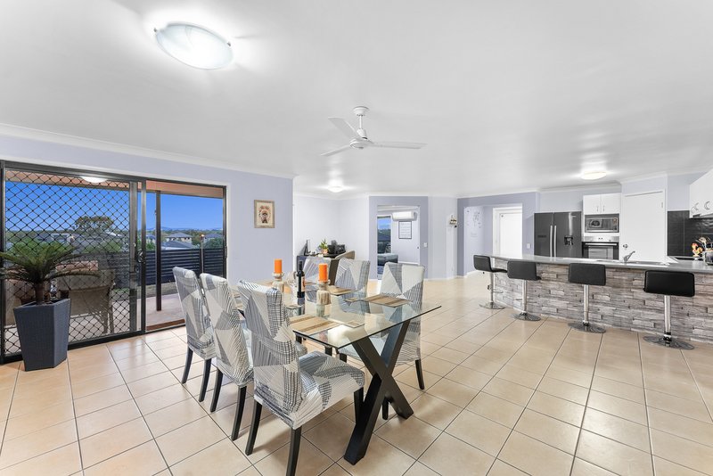 Photo - 2 Tottenham Court, Murrumba Downs QLD 4503 - Image 6