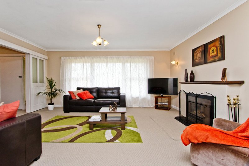 Photo - 2 Tracey Avenue, Flinders Park SA 5025 - Image 4