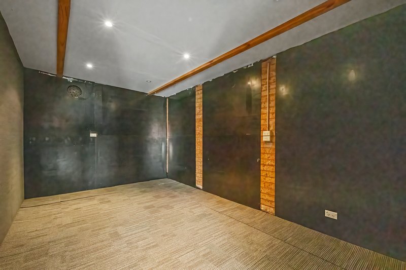 Photo - 2 Tranquil Place, Thomastown VIC 3074 - Image 23