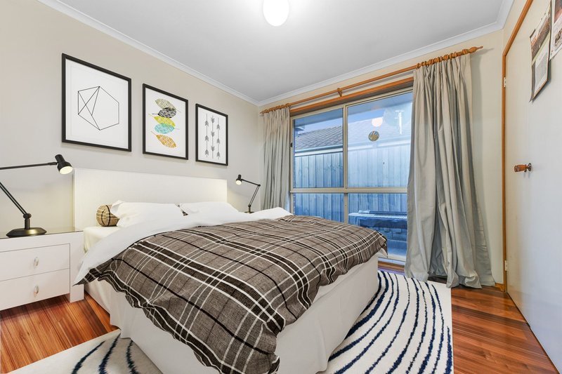 Photo - 2 Trawalla Street, Aspendale Gardens VIC 3195 - Image 9