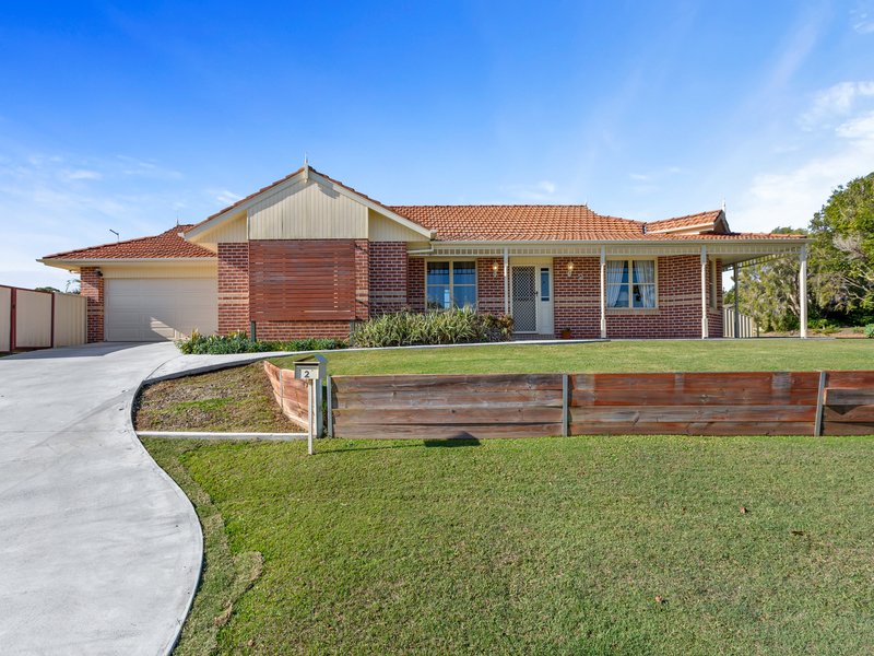 2 Trent Court, Sandstone Point QLD 4511