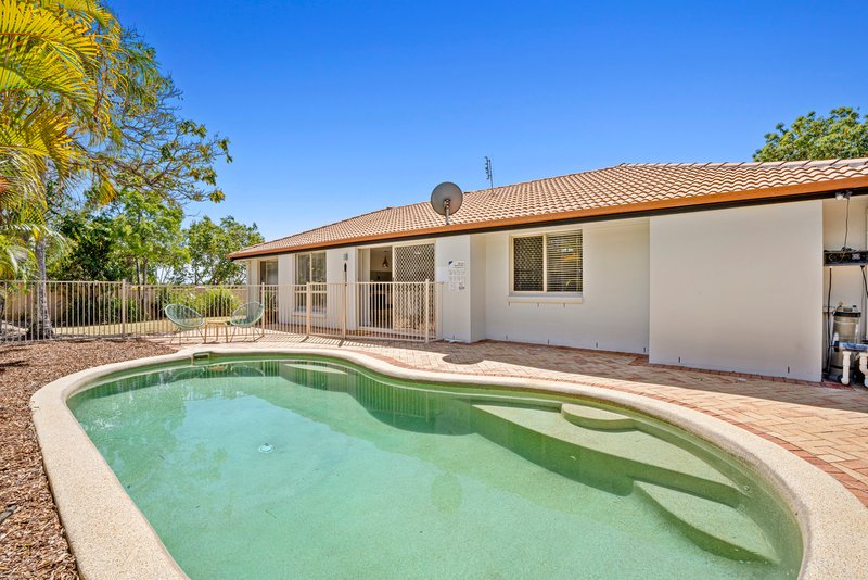 Photo - 2 Trentham Court, Parkwood QLD 4214 - Image 16