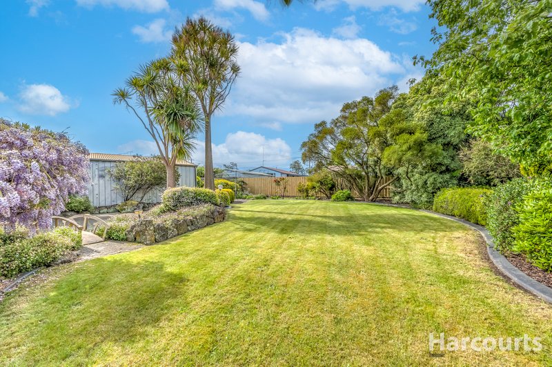 Photo - 2 Tresswell Avenue, Newborough VIC 3825 - Image 8