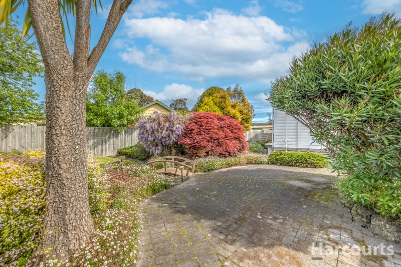 Photo - 2 Tresswell Avenue, Newborough VIC 3825 - Image 9