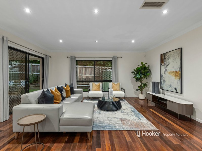 Photo - 2 Trevi Close, Eight Mile Plains QLD 4113 - Image 7