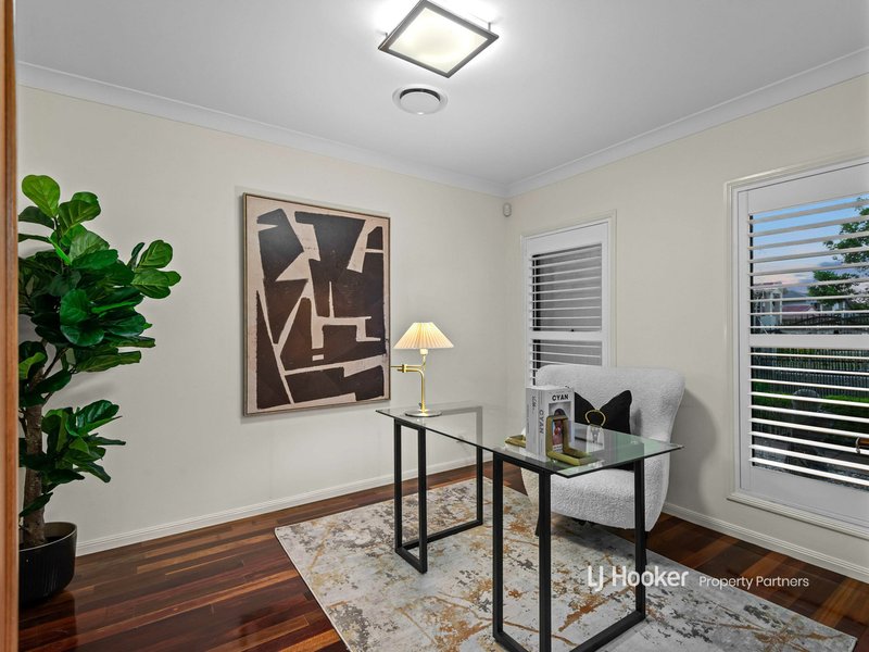 Photo - 2 Trevi Close, Eight Mile Plains QLD 4113 - Image 10