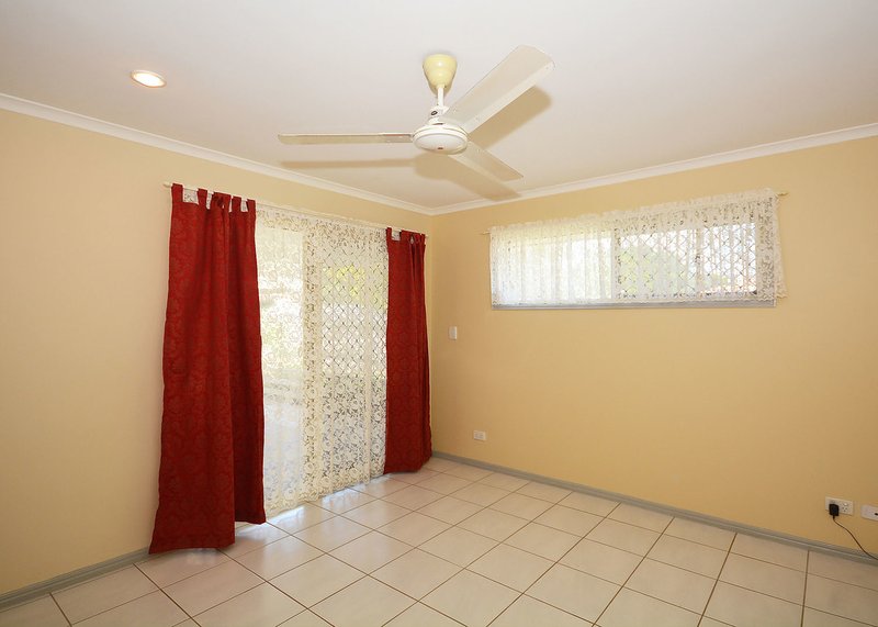 Photo - 2 Trevnielsen Court, Torquay QLD 4655 - Image 6